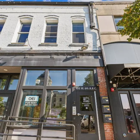 Rustic-industrial Loft With Courthouse Views 3 Bedroom Apts