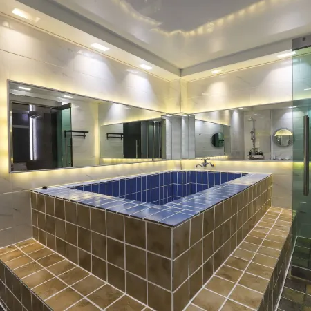Hotel Eat Dot Com Alpeuseu Oncheon