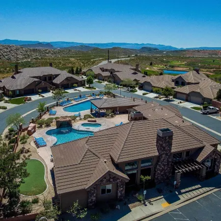 Sleek Home Patio, Gas Grill and Access to Pool