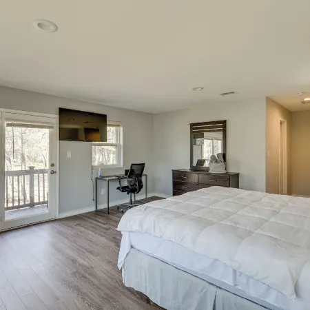Modern Flower Mound Home < 2 Mi to River Walk