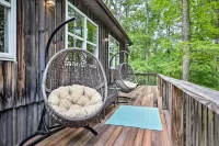 Hike & Zip-Line: Red River Gorge Cabin w/ Hot Tub! - 3 tähden