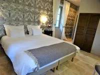 Chambre d'hôtes Château MontPlaisir - Pensions