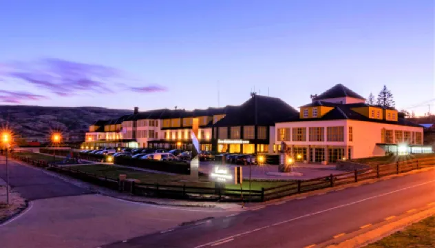 月神埃斯特雷拉塞拉酒店