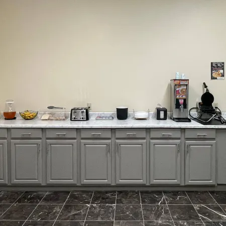 Econo Lodge Inn & Suites Sweetwater I-20