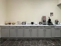 Econo Lodge Inn & Suites Sweetwater I-20 - breakfast