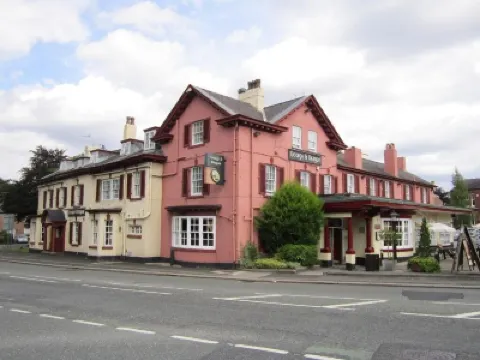 Alty Hotel Hotels near Ashley Hall Showground