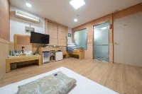 Taebaek Pastel Hotels in Taebaek-si