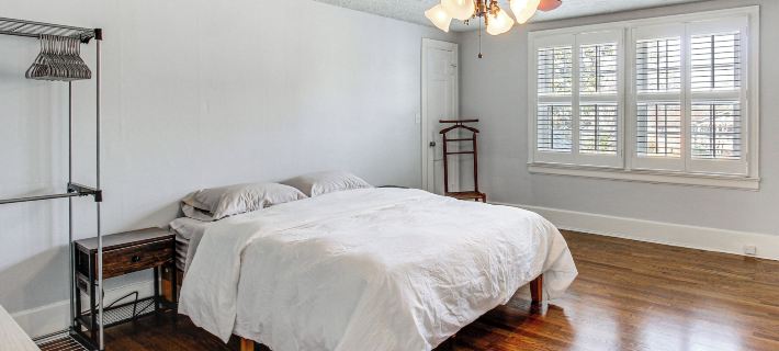 Pool, Patio & Putting Green: Manchester Getaway Hotels in Coffee County