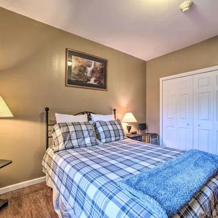 Hunter Mountain Ski Retreat - Steps to Lift! Hotels in Hunter