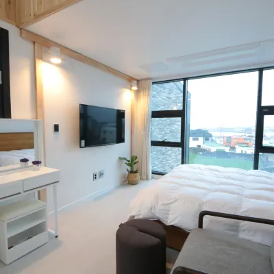 Jeju Woljeonghil Pension Hotels near Woljeongri Beach