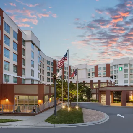 Embassy Suites by Hilton Charlotte Ayrsley