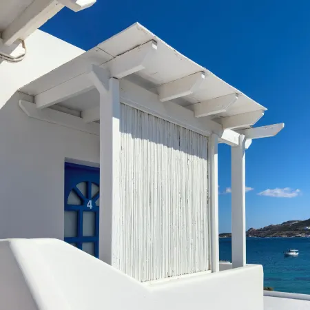 Heliotropio Studios & Apartments