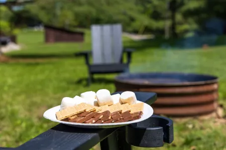 Lake View Hot Tub Modern A-frame