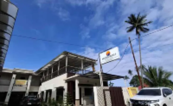 Morowali Beach Hotel 住宿飯店