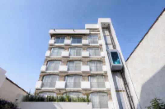 Miranthia Hotel Business and Family