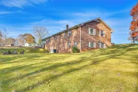 River, Trails & Wine! Extended Escape Near Mt Airy - 3 estrellas