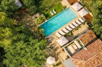 Detached 2-Bedroom House with Private Garden and Terrace. Quiet Location and Pool