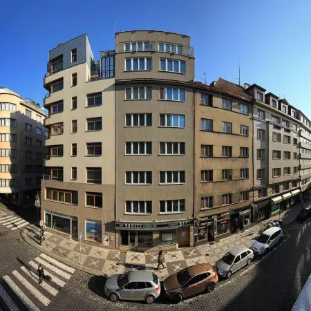 Residence Bene Отели рядом с достопримечательностью «Башня Генри»