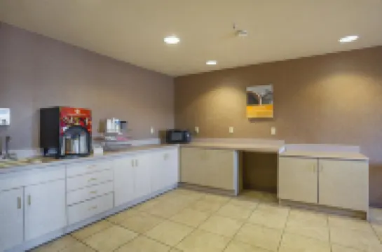 Motel 6 Bernalillo, NM