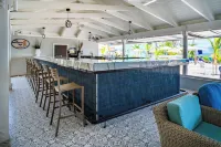 Pineapple Beach Club - All Inclusive - bar