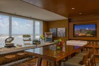 The Westin at the Woodlands® - bar