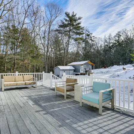 Hike & Explore! Nature-centric Hudson Valley Home