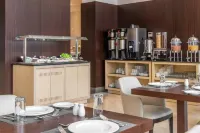 Landmark Hotels & Suites - Formerly Qamar Hotel - petit déjeuner