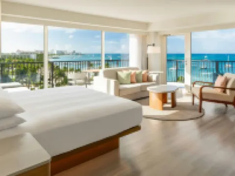 Aruba Marriott Resort & Stellaris Casino Hotels in Palm Beach