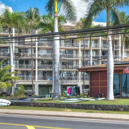 Condo w/ Private Lanai, Ocean View & On-site Pool!