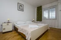 Apartments Anka 50m from the Beach