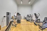 < 2 Mi to Frisco Adventure Park: Cozy Townhome! - Gym