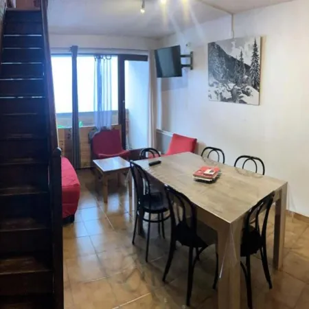 Duplex in Vars les Claux with Ski-in/Ski-Out