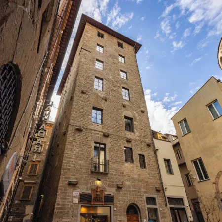 Donati Luxury Tower Suites