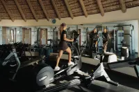 Radisson Blu la Poste Lafayette Resort and Spa - ที่มีฟิตเนส