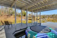 Lake Keowee Family Retreat w/ Private Dock - 3-Star