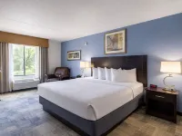 Greenfield Inn & Suites Owensboro, KY Airport Hotels in Owensboro