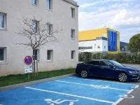 Hotel HubOne3 Istres Hotels in Istres