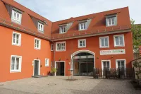 Schieners Hotel & Apfelhof Apartments