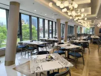East Plaza Hotel