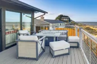 Sequim Shoreline Retreat w/ 2 Decks: Dogs Welcome! - 3 estrellas