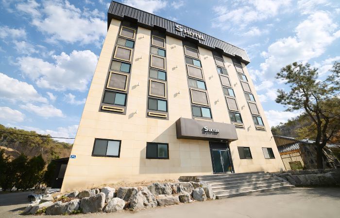 Anseong S Hotel