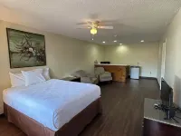 Days Inn & Suites by Wyndham Marshall Hotels in Harrison County