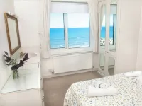 Weymouth Bay Apartment C - Pet friendly