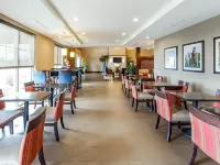 Comfort Suites Marietta-Parkersburg Hotels in Marietta