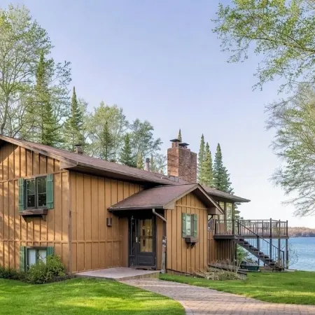 Beautiful home on Lake Pokegama!