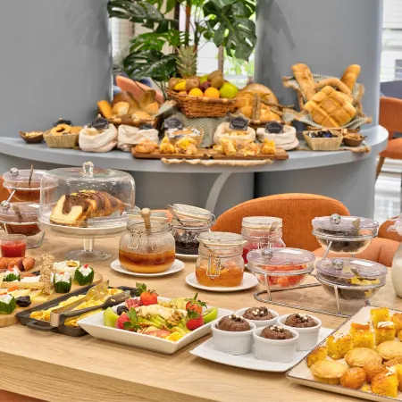 Phidias Piraeus Hotel