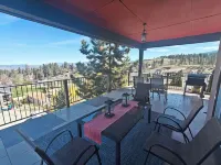 Serene Lake & Mountain View Retreat in Kettle Valley"