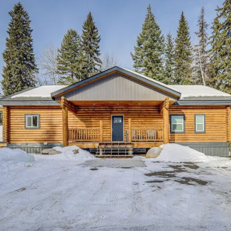 Luxury Mccall Lodge: Hike, Ski, Golf & More!