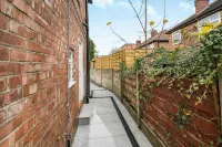 GuestReady - Charming Retreat with Private Patio 曼徹斯特住宿飯店