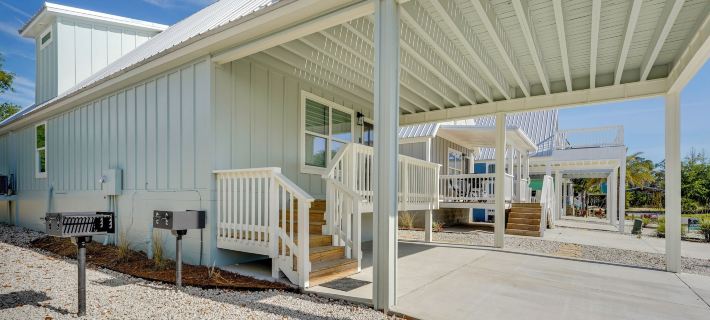Brand New Home in Steinhatchee with Rooftop Deck! Hotels in Dixie County
